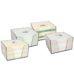 Kocka papirna v stojalu barvna 10x8,5x6