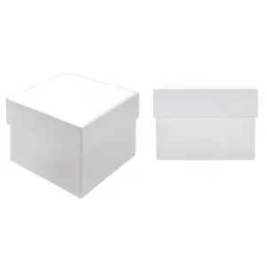 Darilna škatla 12x11x8,5cm